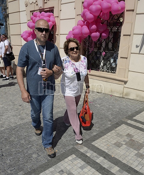 Avon 2015 pochod Absolonova Stasova Pazderkova Filipova Partysova Bohdalova Sipkova Bocanova Etzler