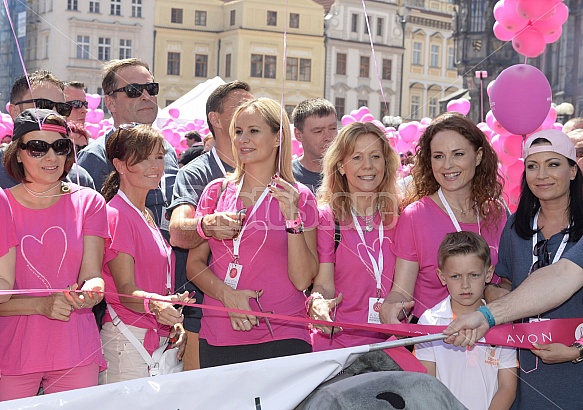 Avon 2015 pochod Absolonova Stasova Pazderkova Filipova Partysova Bohdalova Sipkova Bocanova Etzler Avon 2015 pochod Absolonova Stasova Pazderkova Filipova Partysova Bohdalova Sipkova Bocanova Etzler