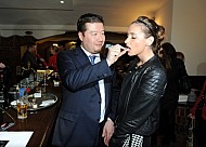 Simek krest Pazza Idea Csakova Krampol Travnicek syn pritelkyne Noid Decastelo Matiolly Dodi Okamura
