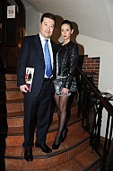 Simek krest Pazza Idea Csakova Krampol Travnicek syn pritelkyne Noid Decastelo Matiolly Dodi Okamura